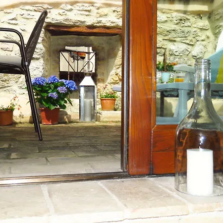Le Storie Di Pietra Couette-café San Terenziano